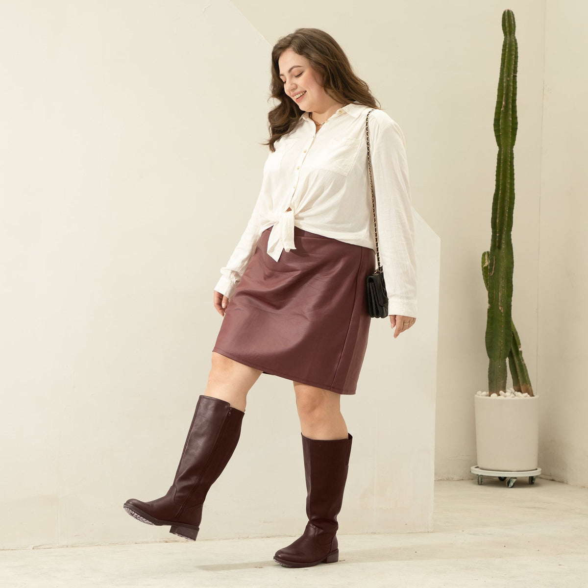 Women's Extra Wide Calf Riding Boots in dark brown – view 3
