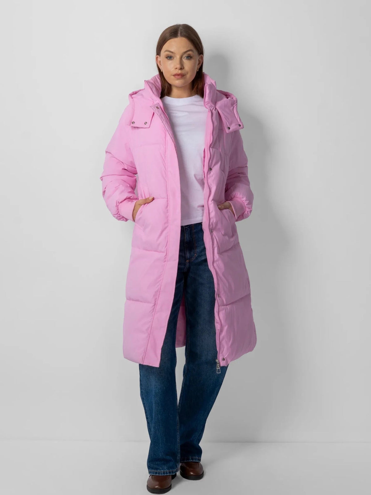 Women's Long Faux Fur Lined Hooded Puffer Coat in black – view 11