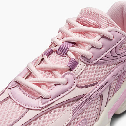 Women's Retro Chunky Trainers in pastel pink – view 4