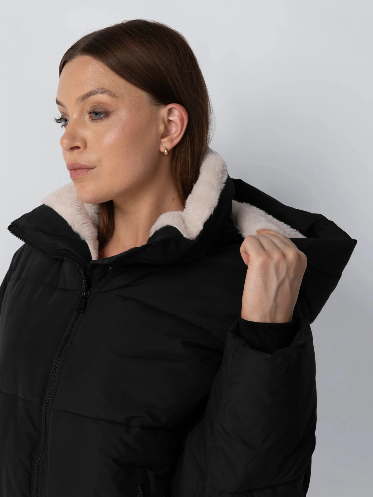 Women's Short Puffer Jacket with Faux Fur Lining & Detachable Hood in mocha brown – view 4