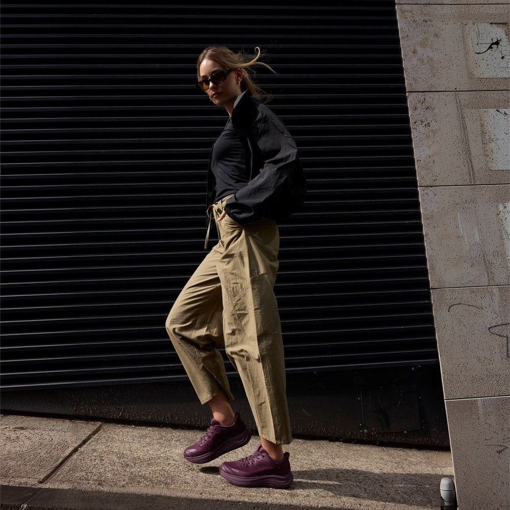 Women's Waterproof Hands-Free Trainers in burgundy – styled outfit